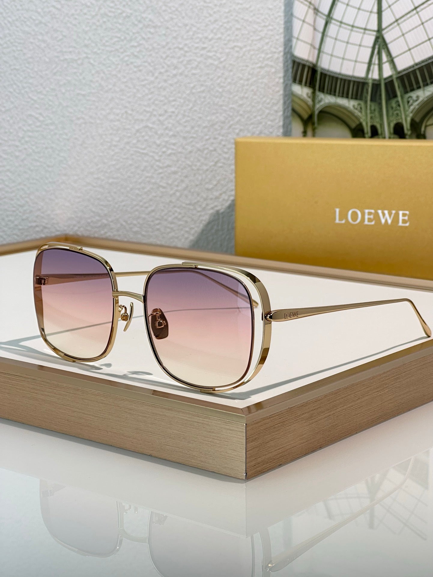 LOEWE Signature Cut Out LW 40148U Sunglasses  ✨