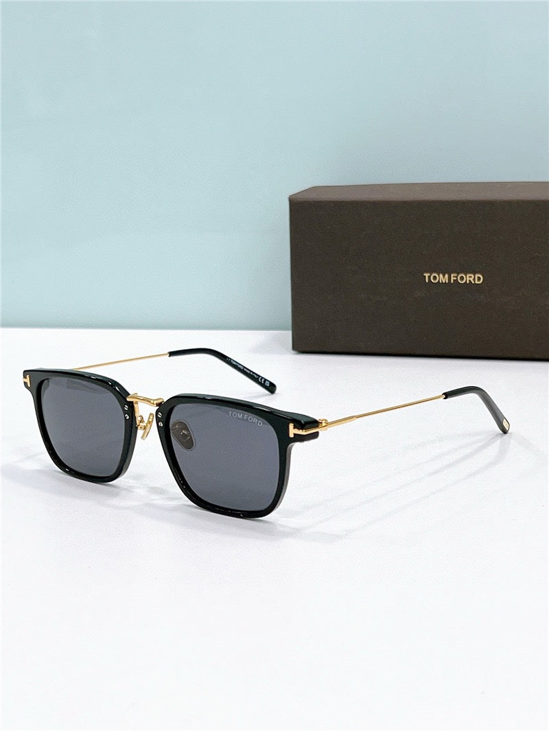 TOM FORD  FT1042-D 01V 52 Square Men's  Sunglasses ✨