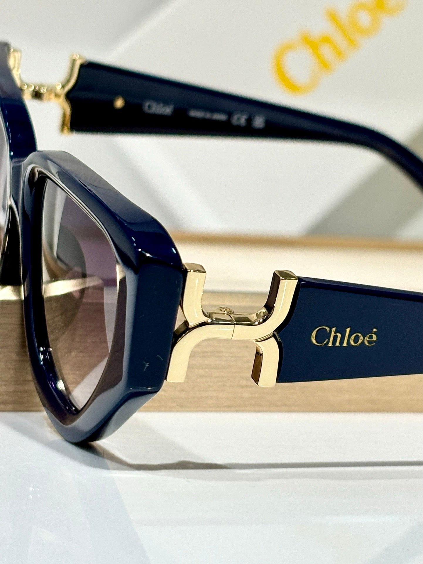 Chloé CH0235S Sunglasses Women's  ✨