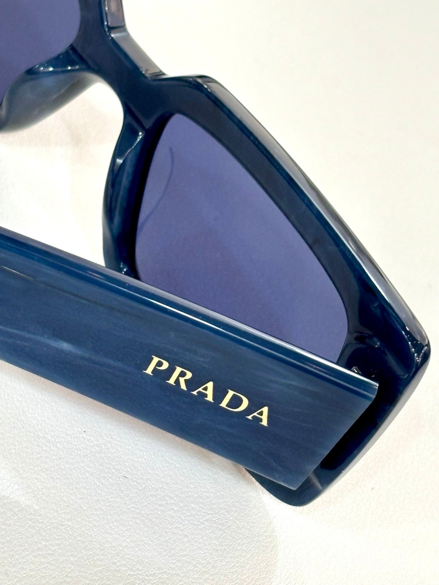 PRADA SPRA07S Sunglasses 🟥