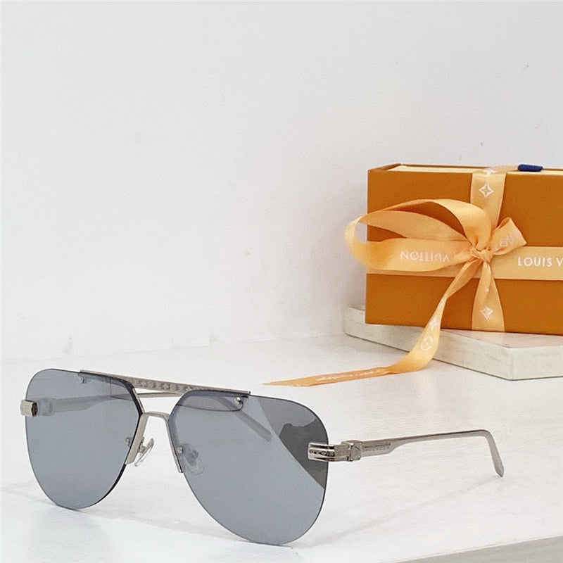 Louis Vuitton Z1261E LV Ash Sunglasses ✨